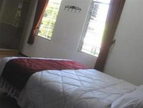 Providence Homestay Surabaja Pokoj fotografie